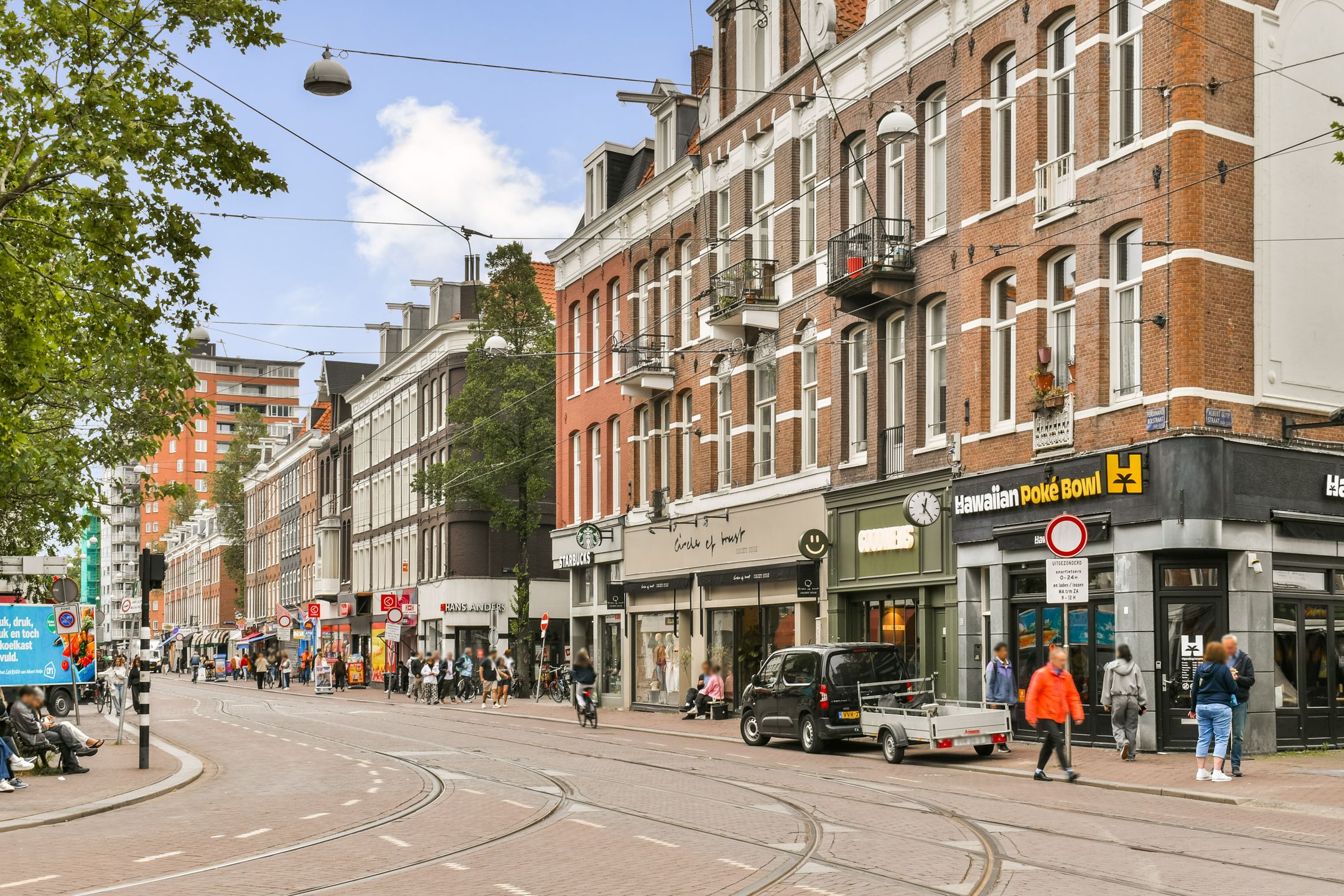 Canal View Apartment with Spacious Balcony in Amsterdam's Museum Quarter — 30