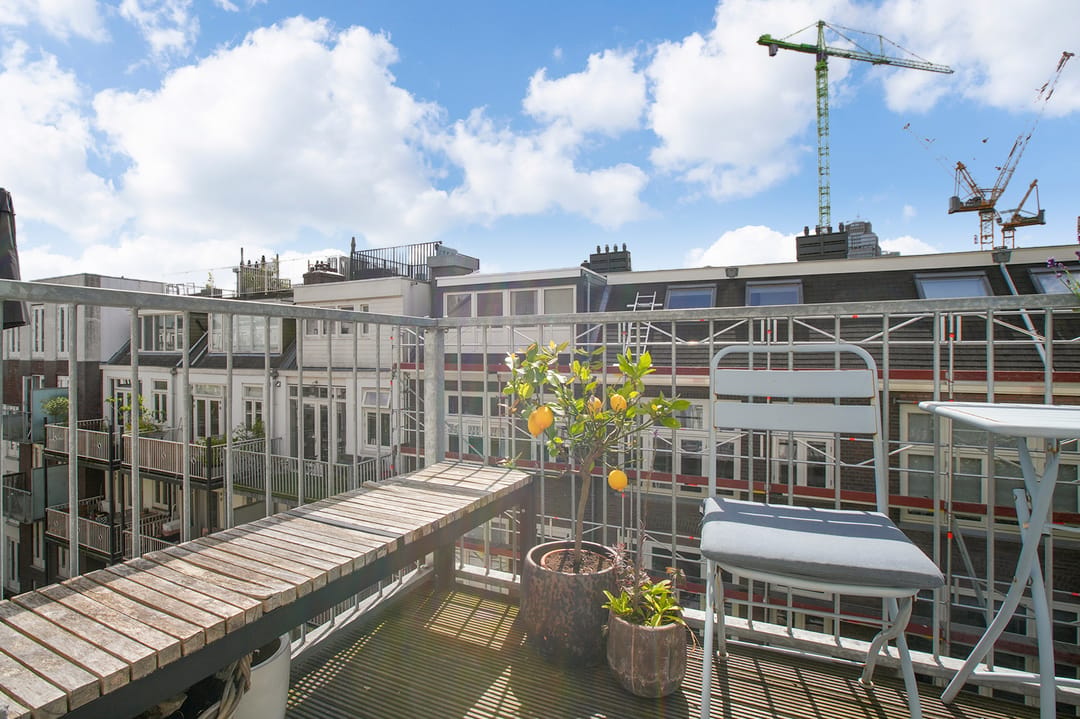 Top-Floor Apartment with Amstel Views in Weesperzijde — 17