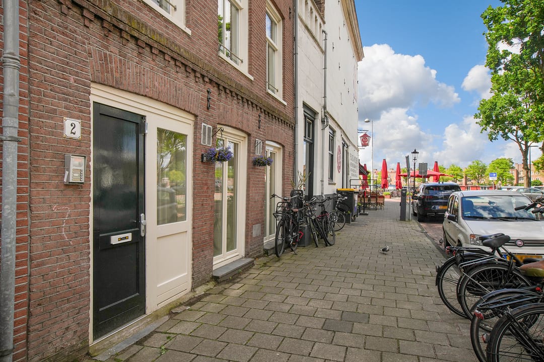 Top-Floor Apartment with Amstel Views in Weesperzijde — 26