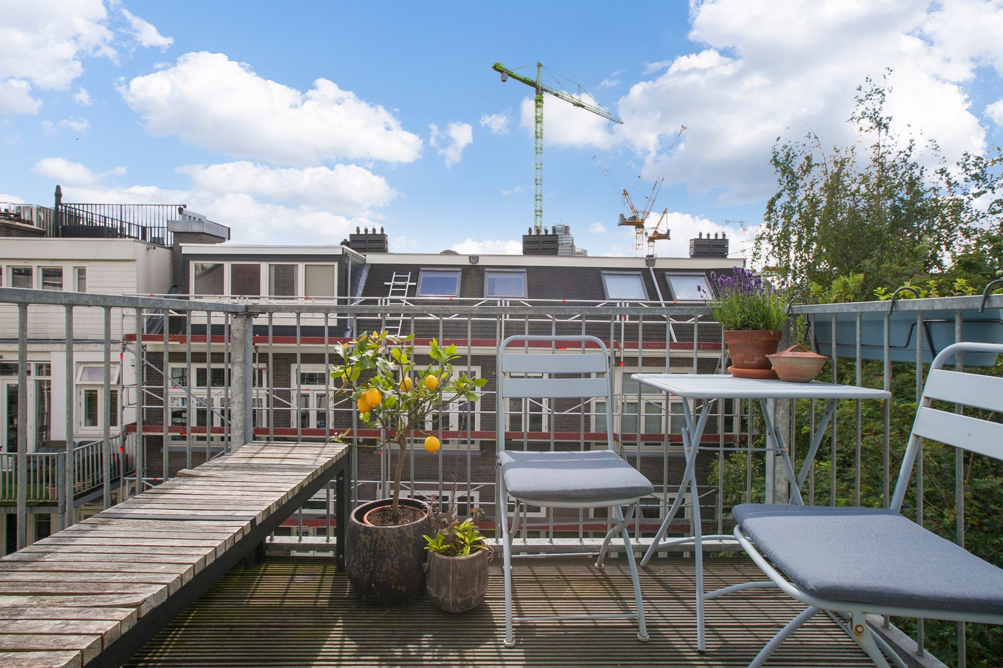 Top-Floor Apartment with Amstel Views in Weesperzijde — 15