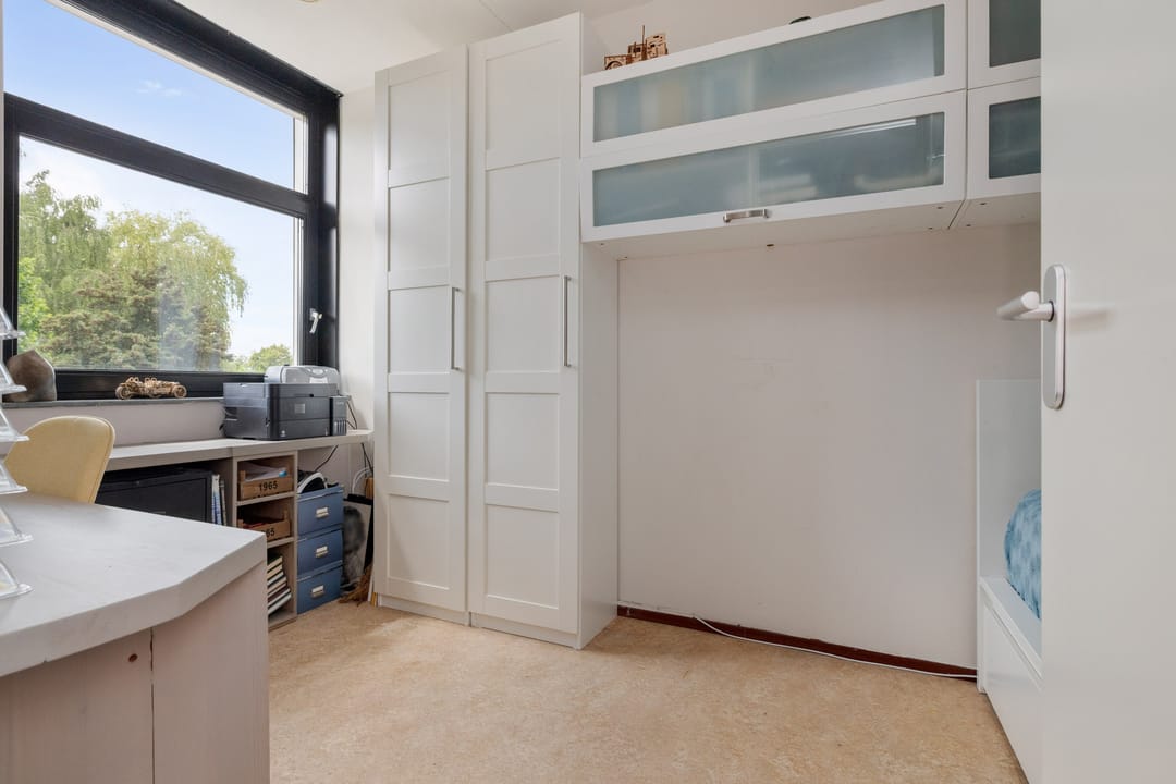 Spacious Sustainable Family Home with Four Bedrooms in Boxtel — 38
