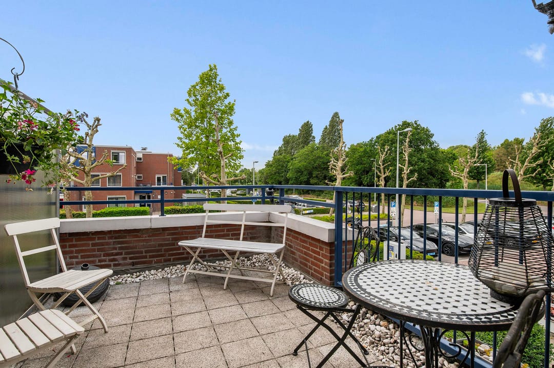 Spacious Maisonnette with Private Garden and Roof Terrace in Amsterdam Gein — 16