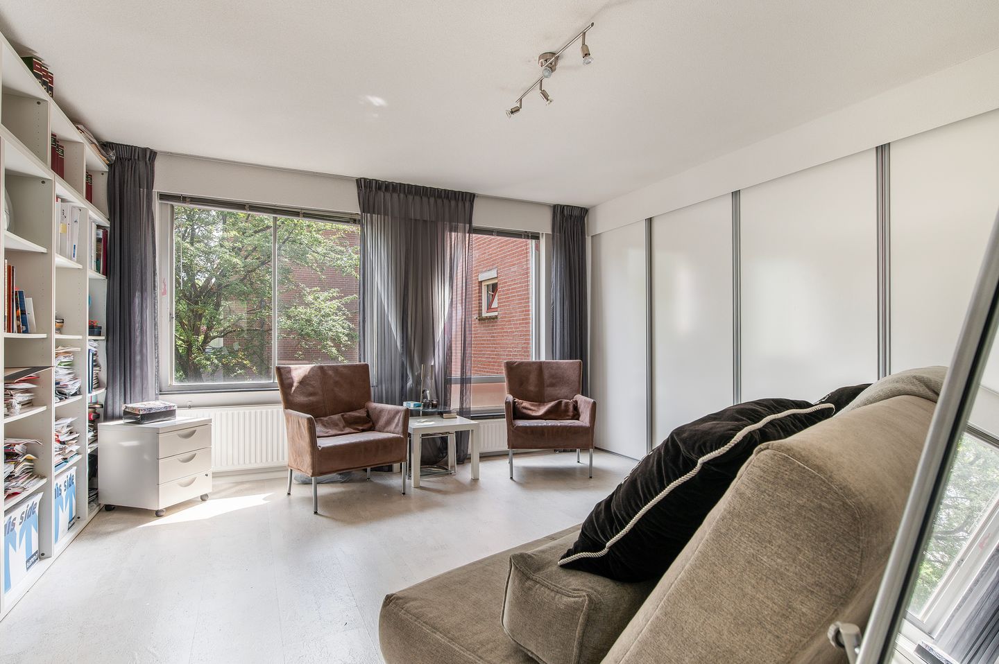 Spacious Maisonnette with Private Garden and Roof Terrace in Amsterdam Gein — 10