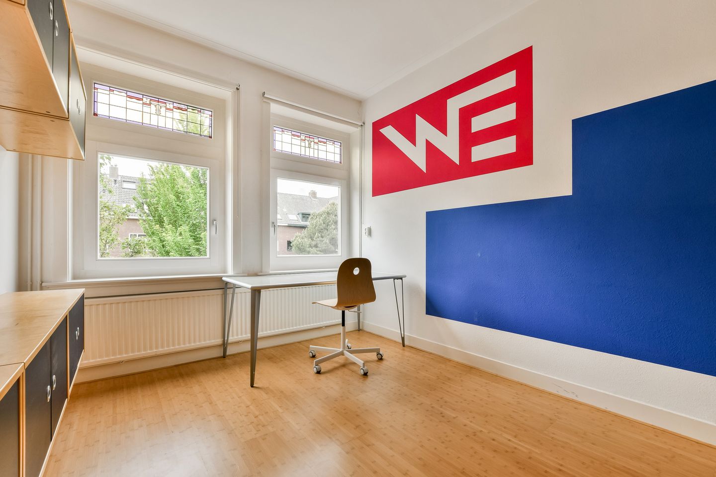 Spacious 1930s Upper Floor Apartment with Five Bedrooms in Haarlem — 14