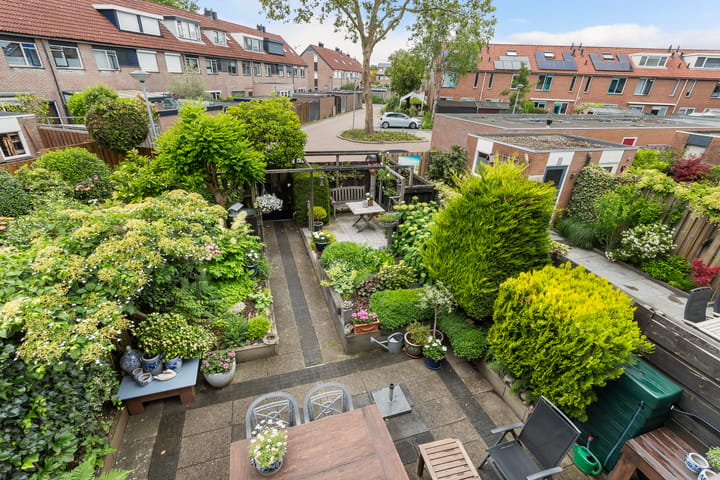 Photo 3 of Obrechtstraat 35