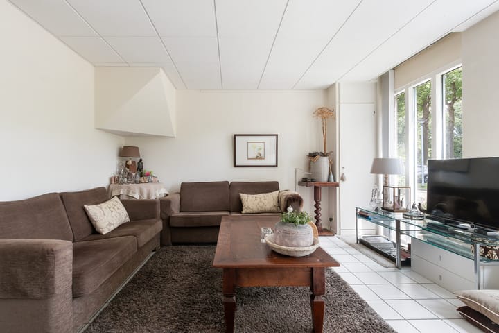 Photo 2 of Obrechtstraat 35