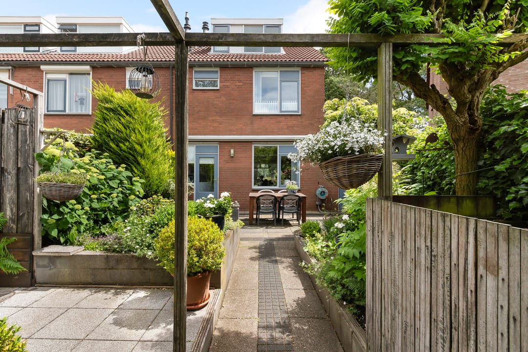 Photo 32 of Obrechtstraat 35