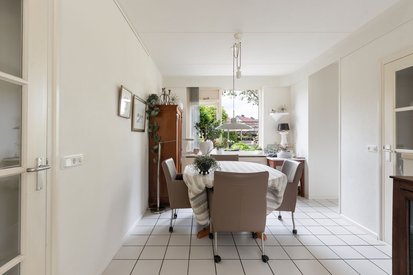 Photo 14 of Obrechtstraat 35