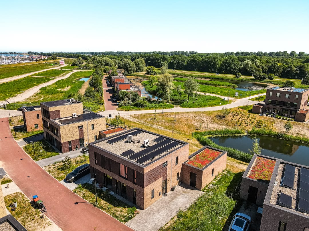 Sustainable Semi-Detached Home with Dune Landscape Views in Lelystad — 8