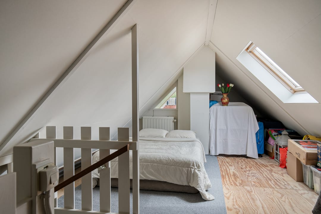 Spacious Detached Family Home with Office Space and Sustainable Features — 43