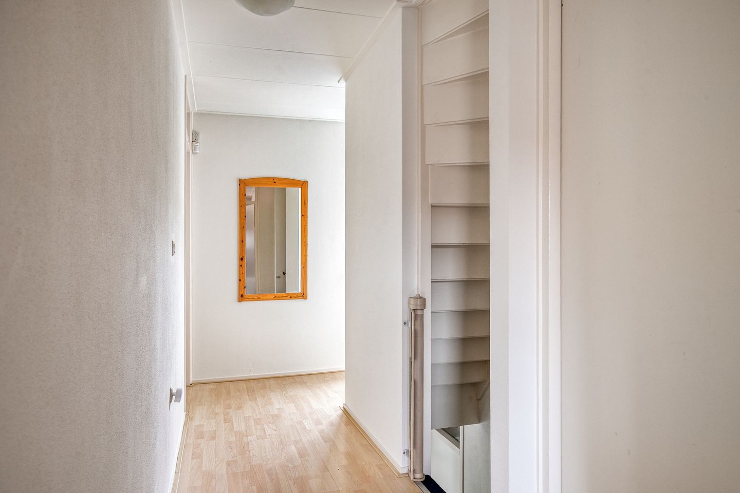 Spacious Detached Family Home with Office Space and Sustainable Features — 29