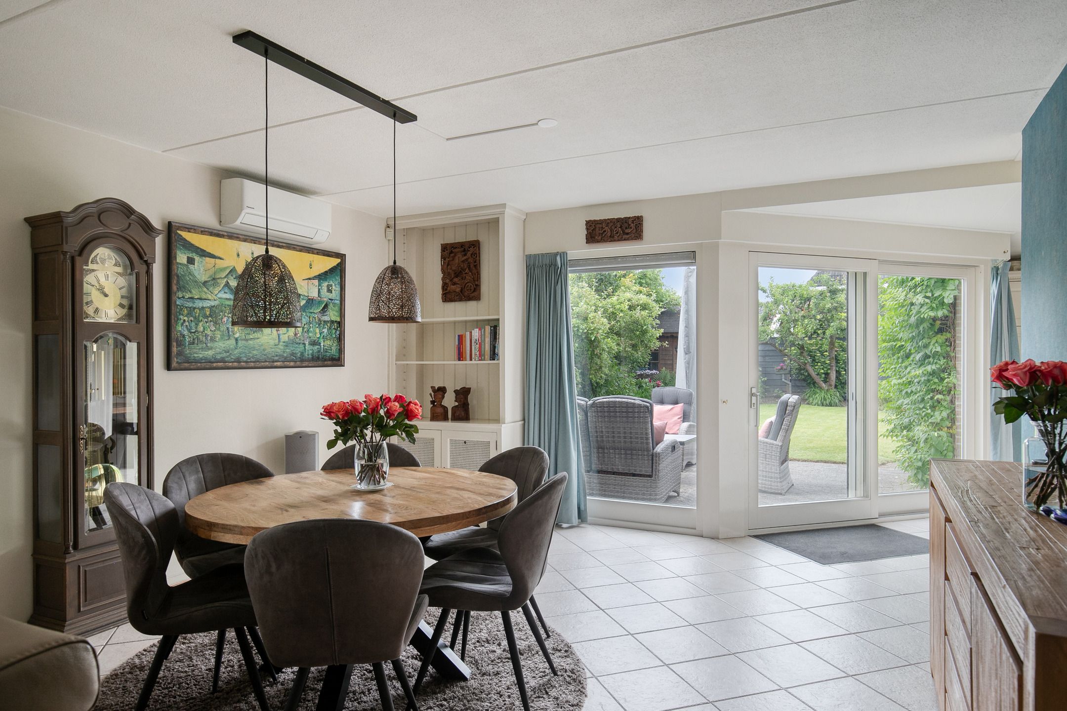 Spacious Detached Family Home with Office Space and Sustainable Features — 15
