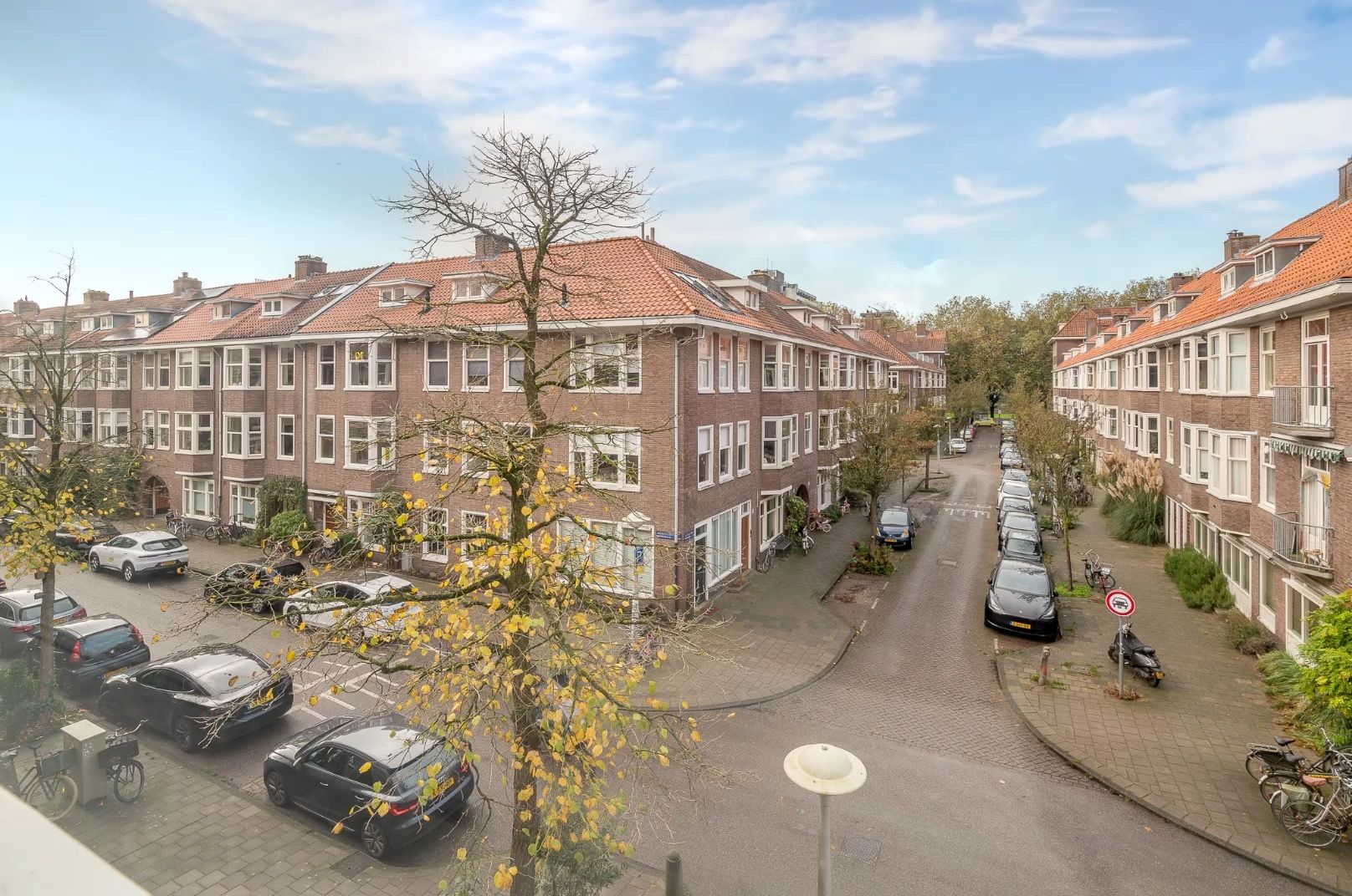 Characterful Upper Apartment with Exceptional Light and Three Outdoor Spaces in Hoofddorppleinbuurt — 18