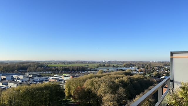 Top Floor Penthouse with Panoramic Views in Amsterdam Nieuw-West — 15