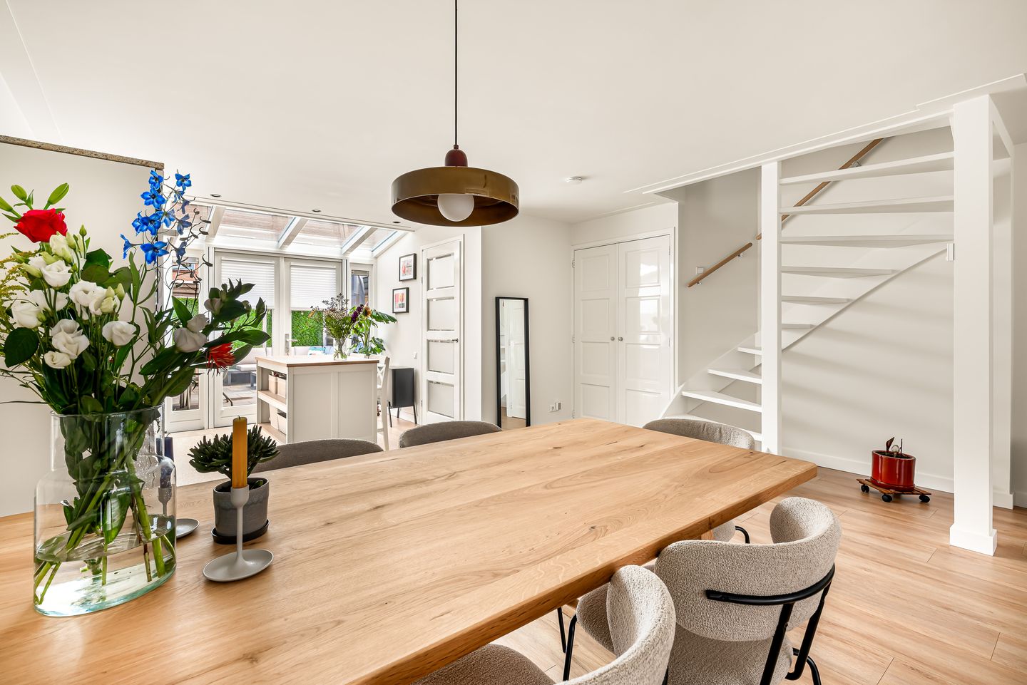 Modern Extended Family Home in Quiet Haarlem Location — 14