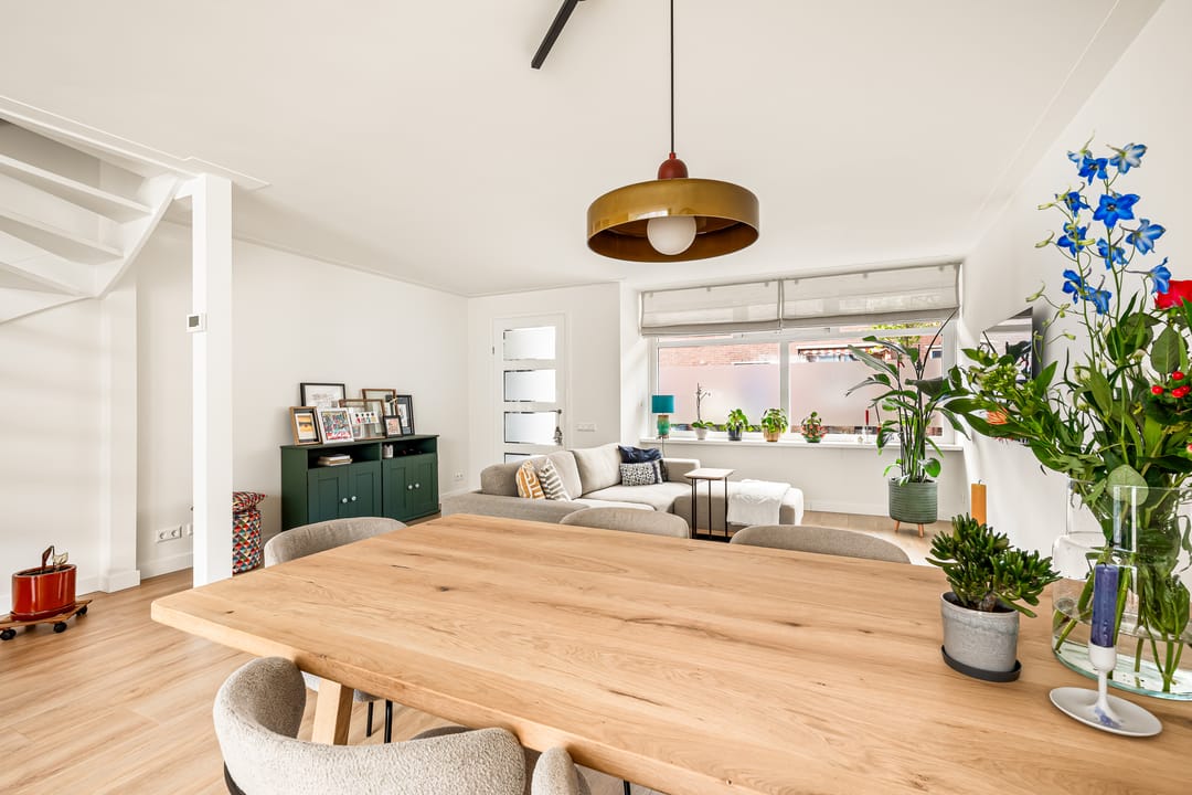 Modern Extended Family Home in Quiet Haarlem Location — 17