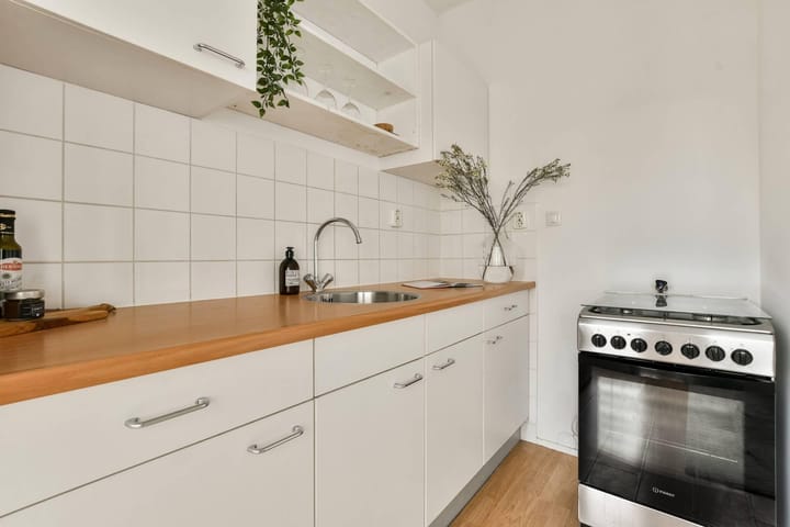 Studio te koop: Meerhuizenstraat 11P, Amsterdam