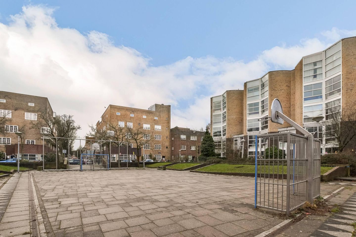Modern 1-Bedroom Apartment with Lift in Quiet Rivierenbuurt — 25