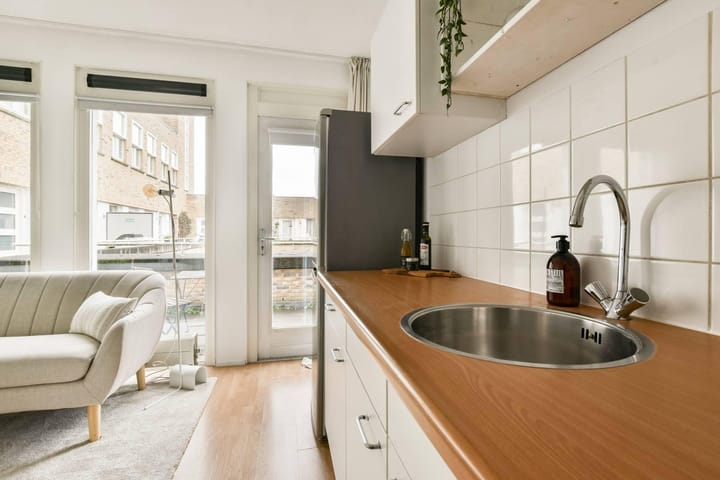 Studio te koop: Meerhuizenstraat 11P, Amsterdam