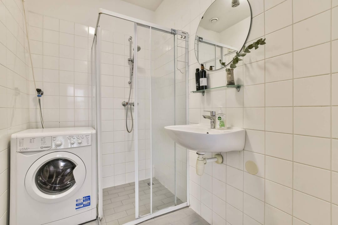 Modern 1-Bedroom Apartment with Lift in Quiet Rivierenbuurt — 17