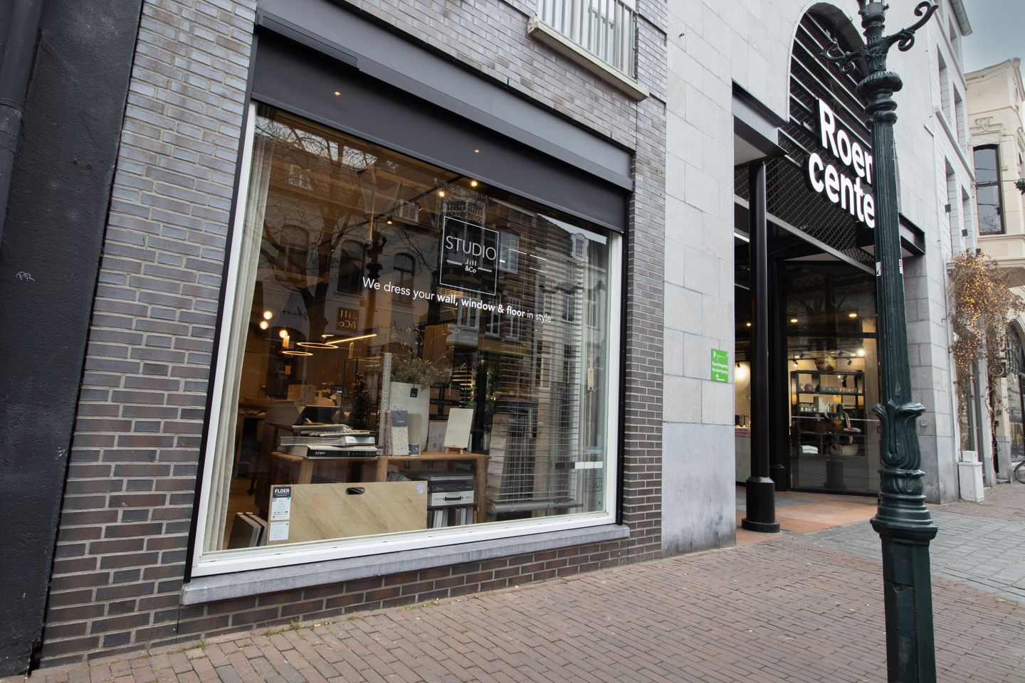 Bekijk foto 3 van Roersingelpassage 1