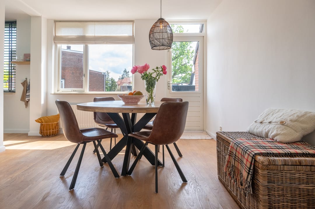 Spacious 2-Room Apartment with Balcony in Desirable Ginneken Location — 13