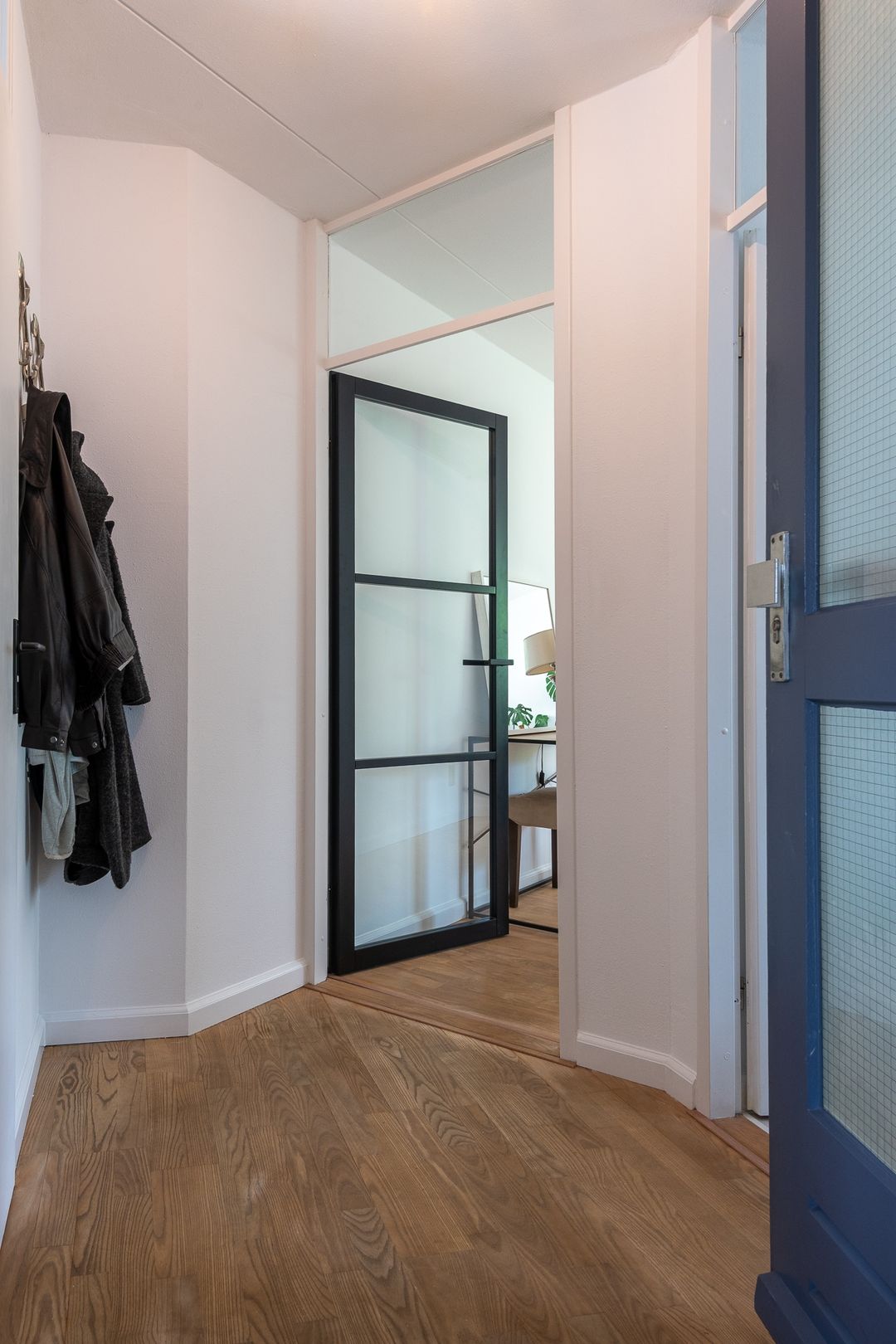 Spacious 2-Room Apartment with Balcony in Desirable Ginneken Location — 8
