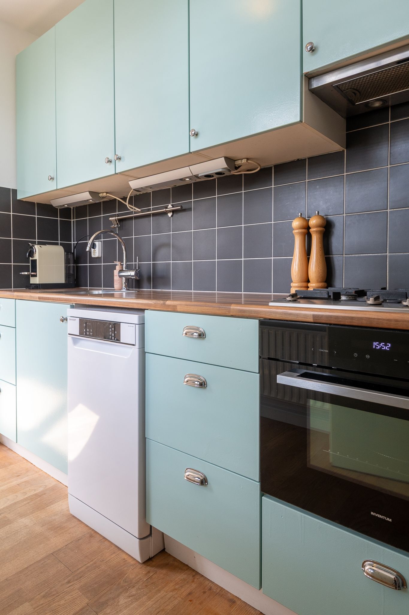 Spacious 2-Room Apartment with Balcony in Desirable Ginneken Location — 15