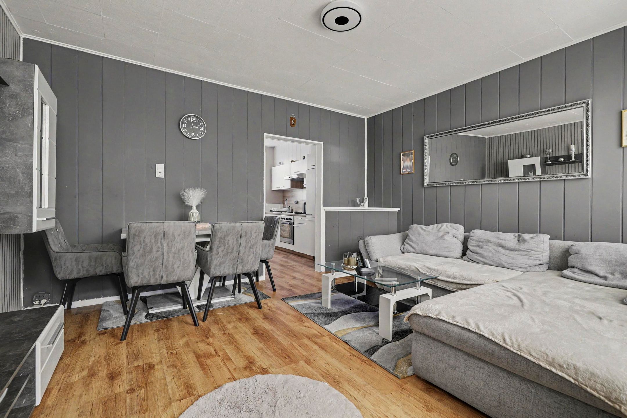 Spacious Terraced Home with Deep Garden in Charming Lemiers — 9