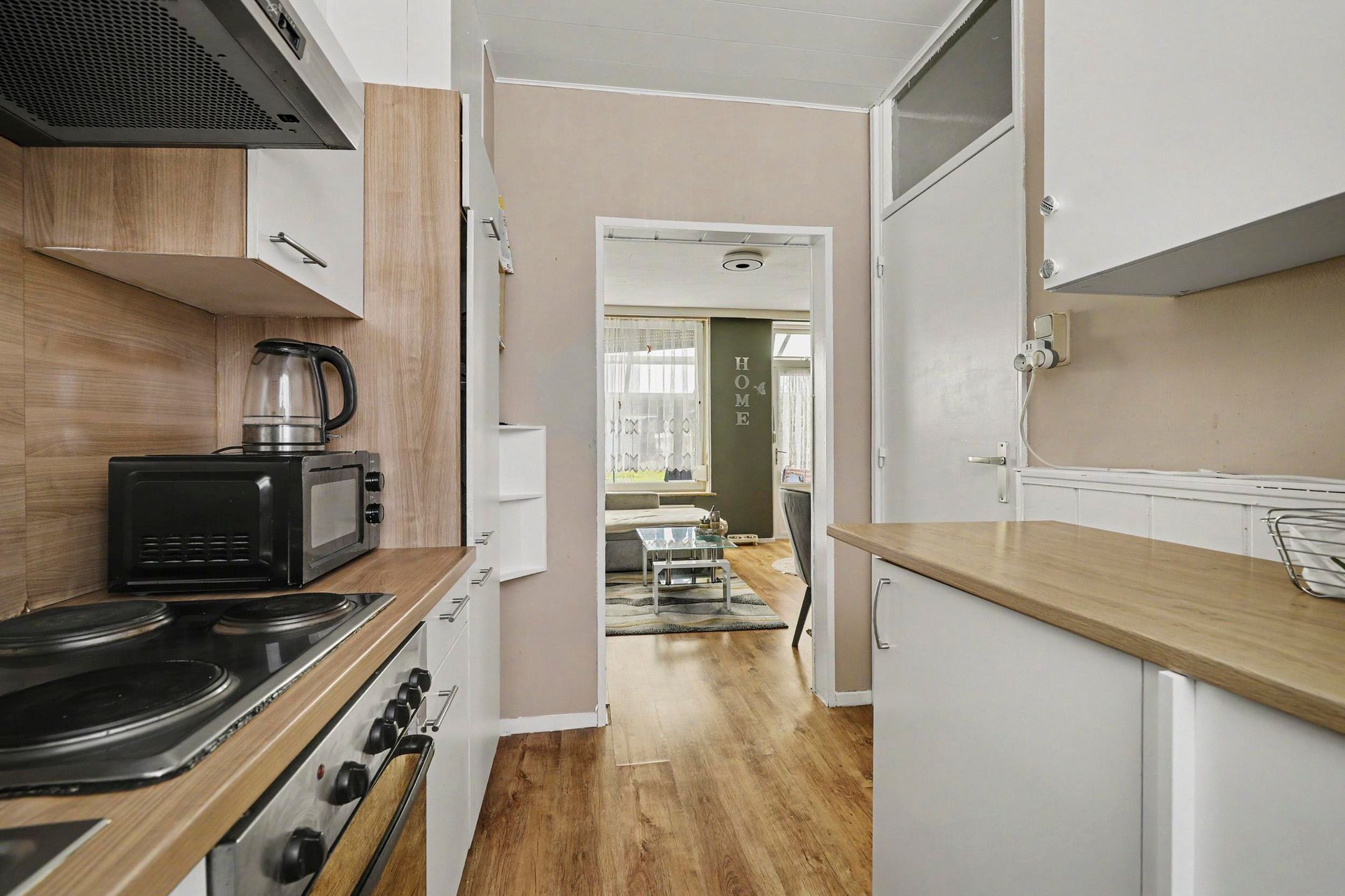 Spacious Terraced Home with Deep Garden in Charming Lemiers — 12