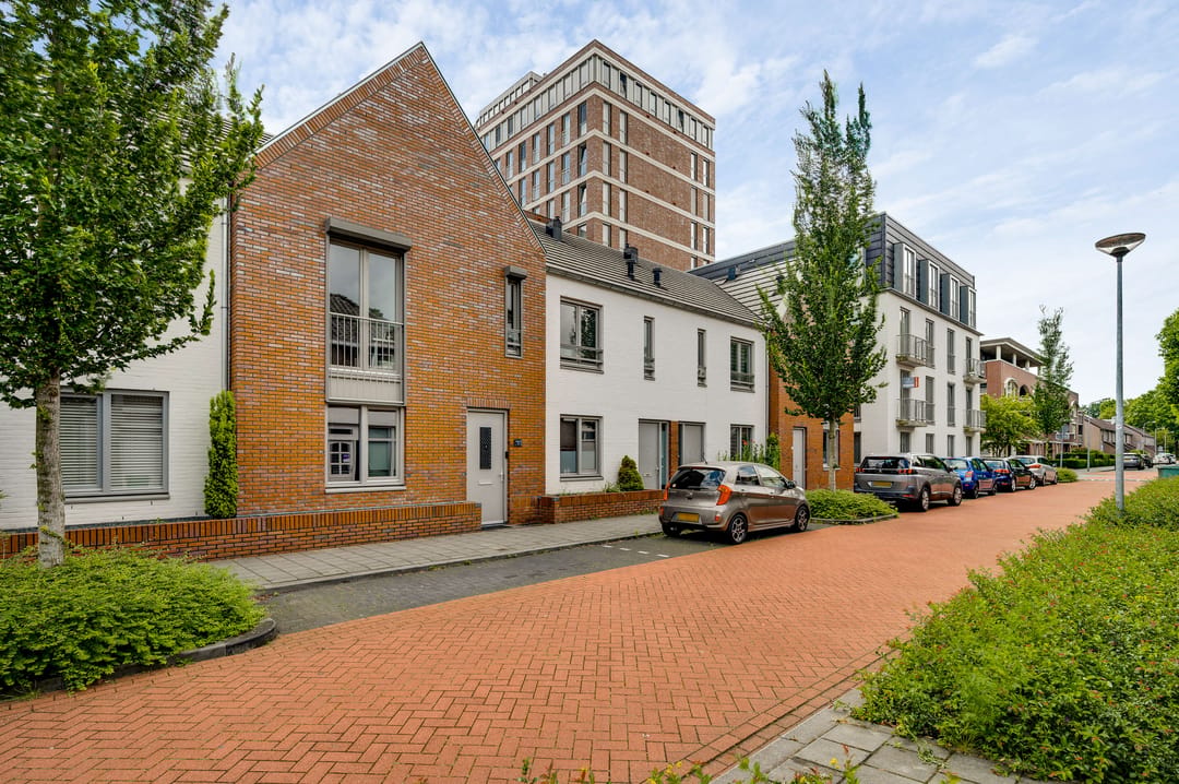 Modern Terraced Townhouse with 4 Bedrooms and Energy Label A in Weert City Center — 8