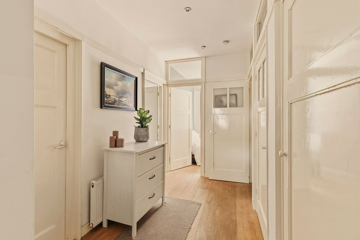 Modern Apartment in Historic Amsterdam School Building in Rivierenbuurt — 14