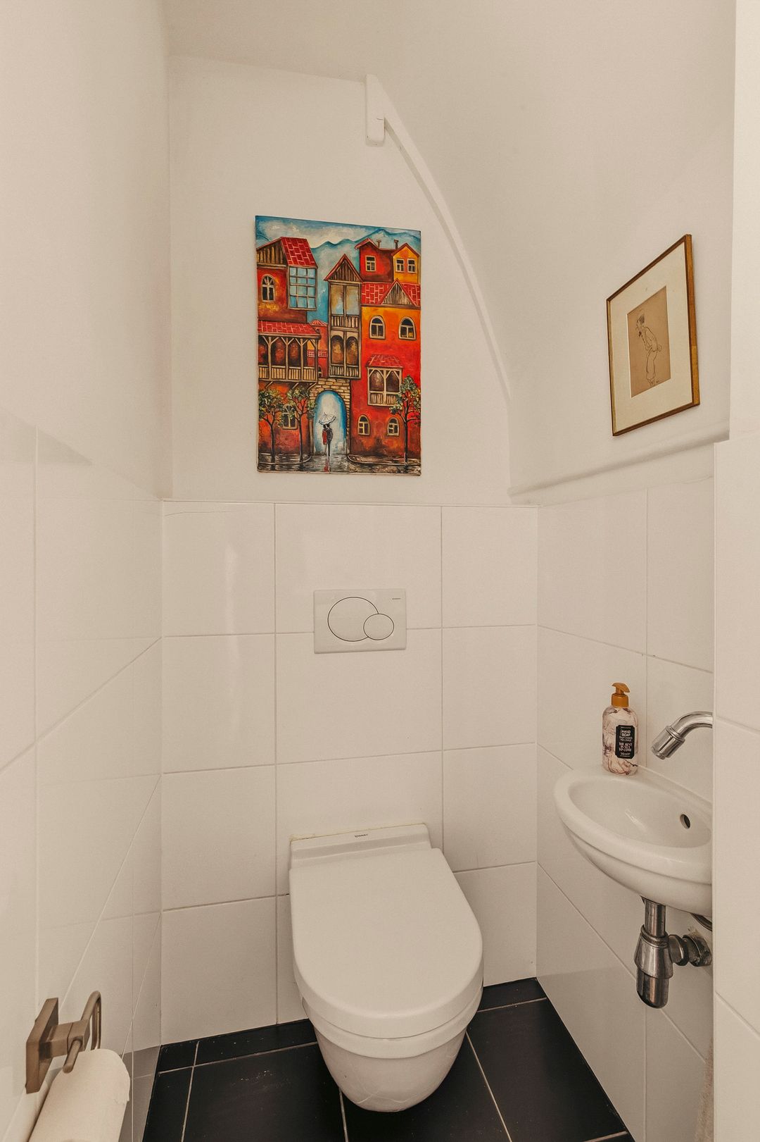 Modern Apartment in Historic Amsterdam School Building in Rivierenbuurt — 26