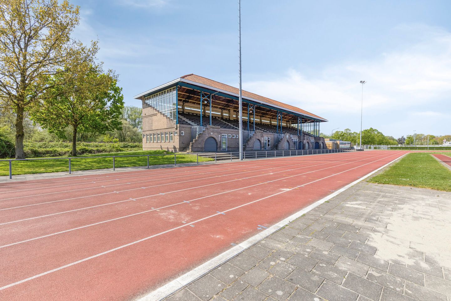 View photo 1 of Halmaheiraplein 26