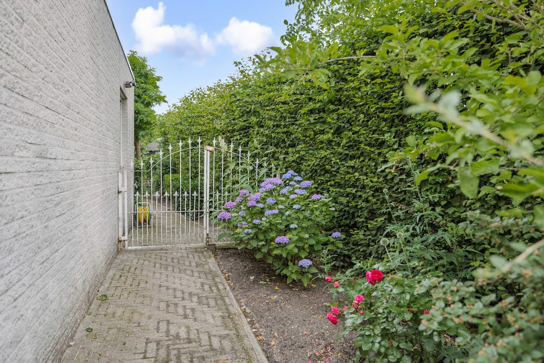 Photo 37 of Gevart van Doernestraat 14