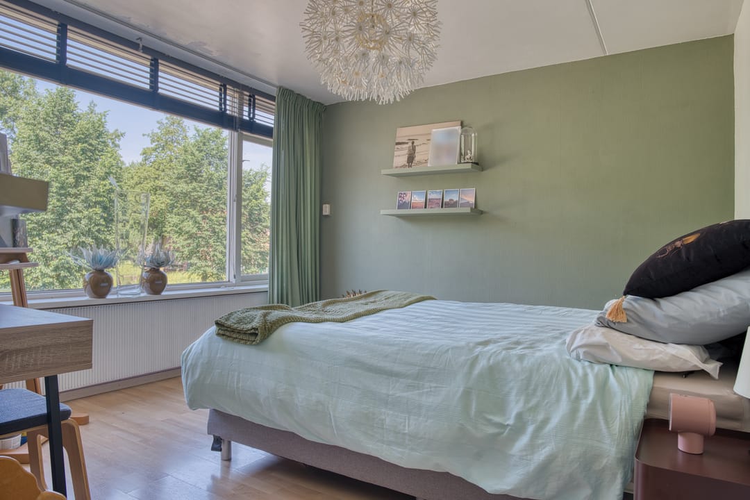 Photo 23 of Roerdompstraat 50