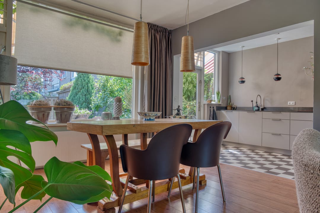 Photo 11 of Roerdompstraat 50
