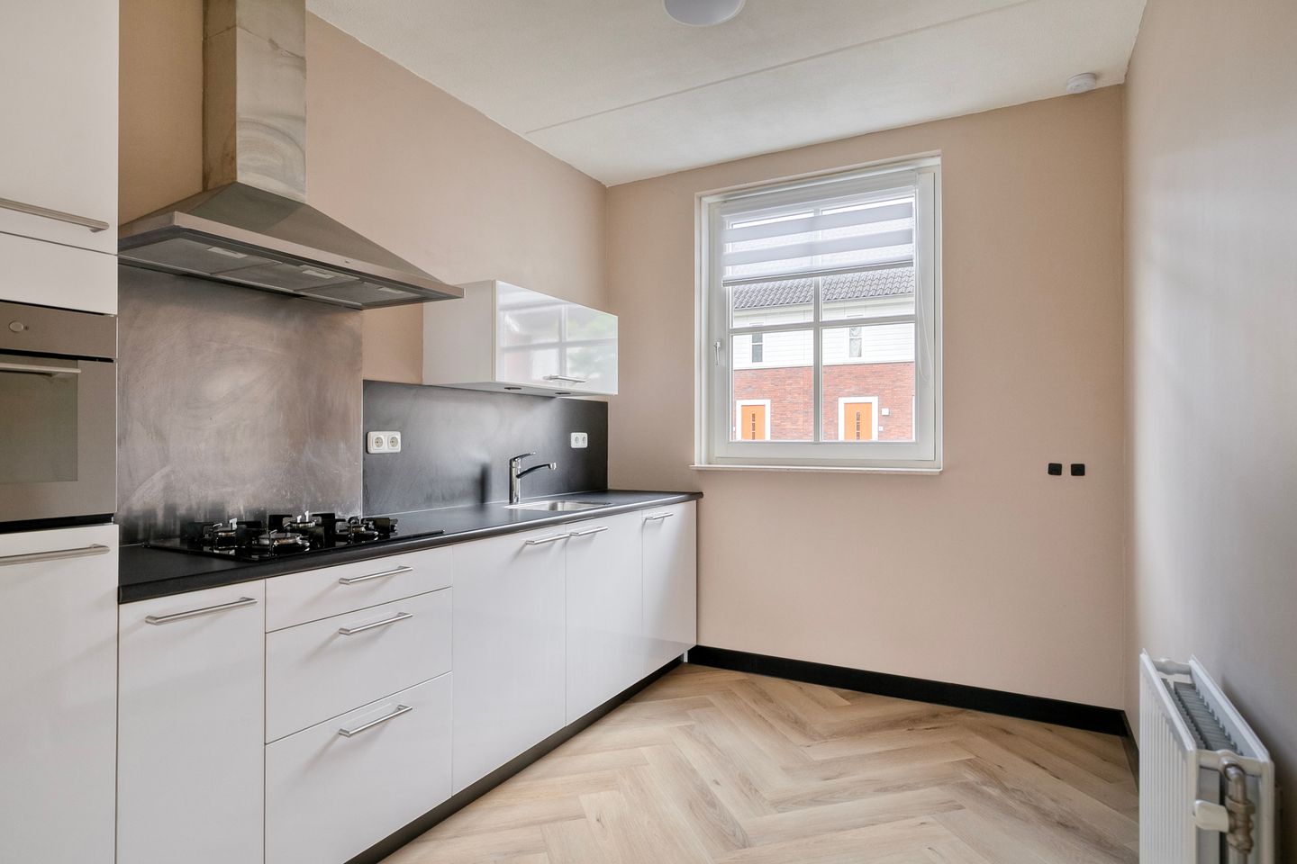 Foto 4 van Knelisroos 29
