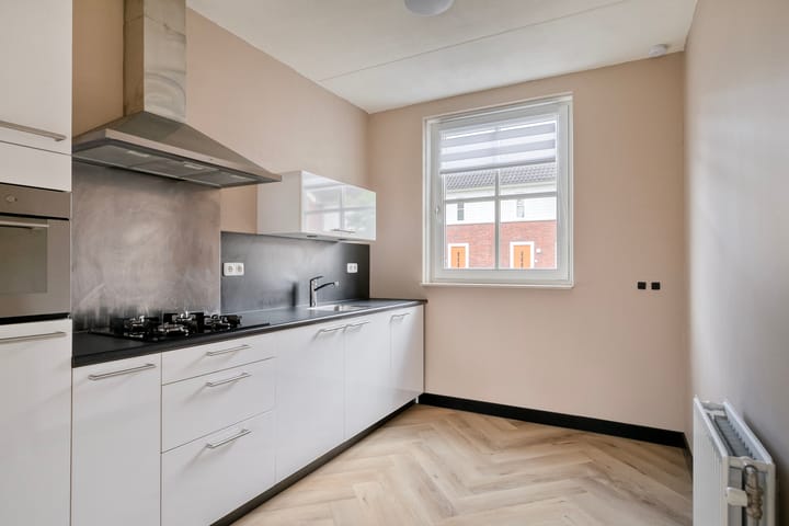 Foto 4 van Knelisroos 29