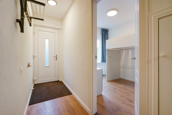 Appartement te koop: Staringkade 22, Voorburg