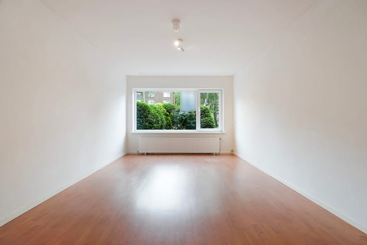 Appartement te koop: Staringkade 22, Voorburg