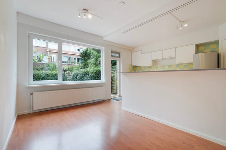 Appartement te koop: Staringkade 22, Voorburg