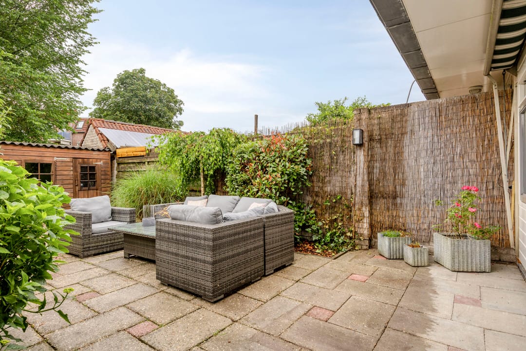 Well-maintained terraced home with garden and potential fourth bedroom in Beuningen — 28
