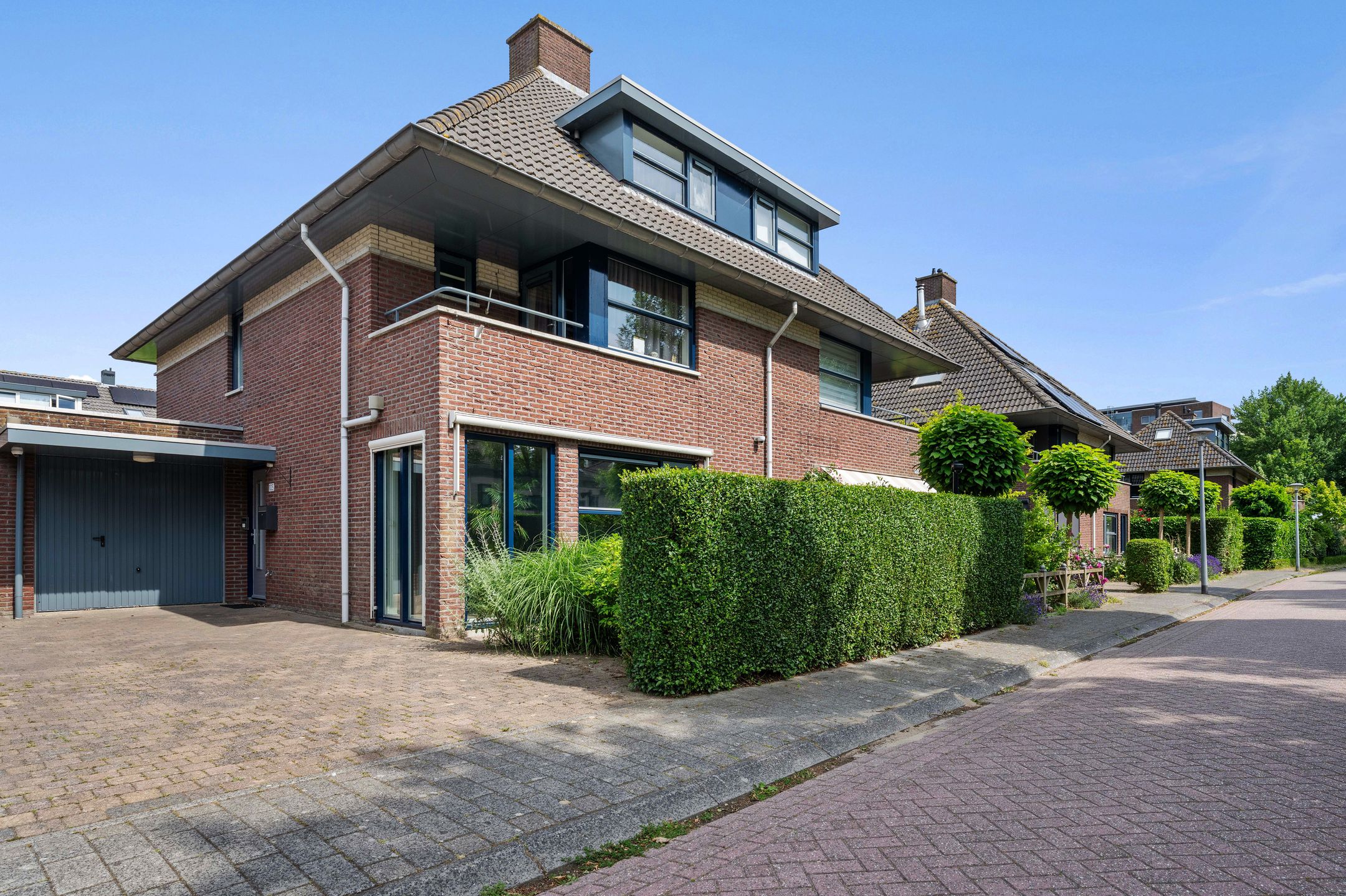 House in Almere, De Velden