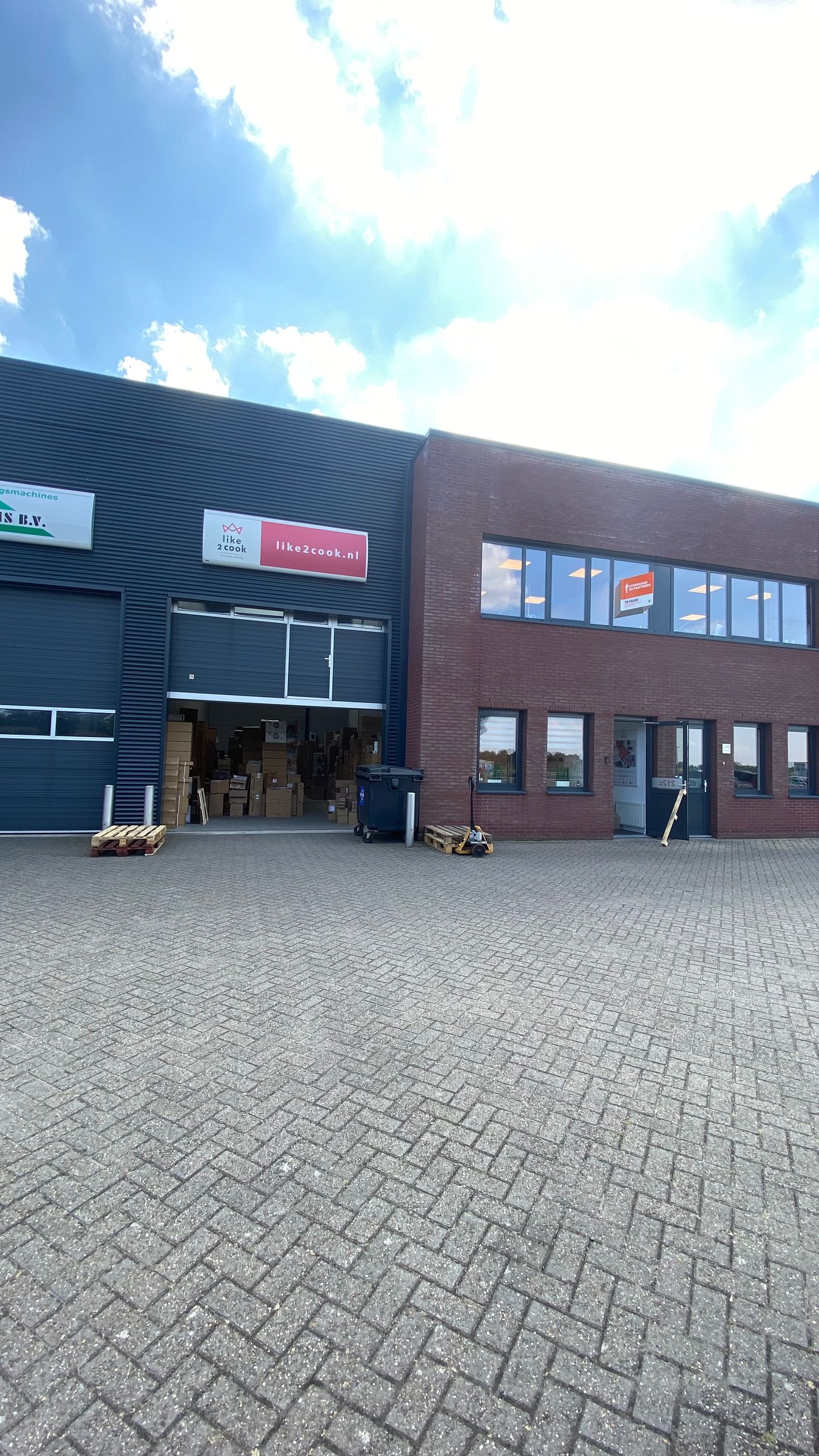 Bekijk foto 3 van Bredaseweg 212-C