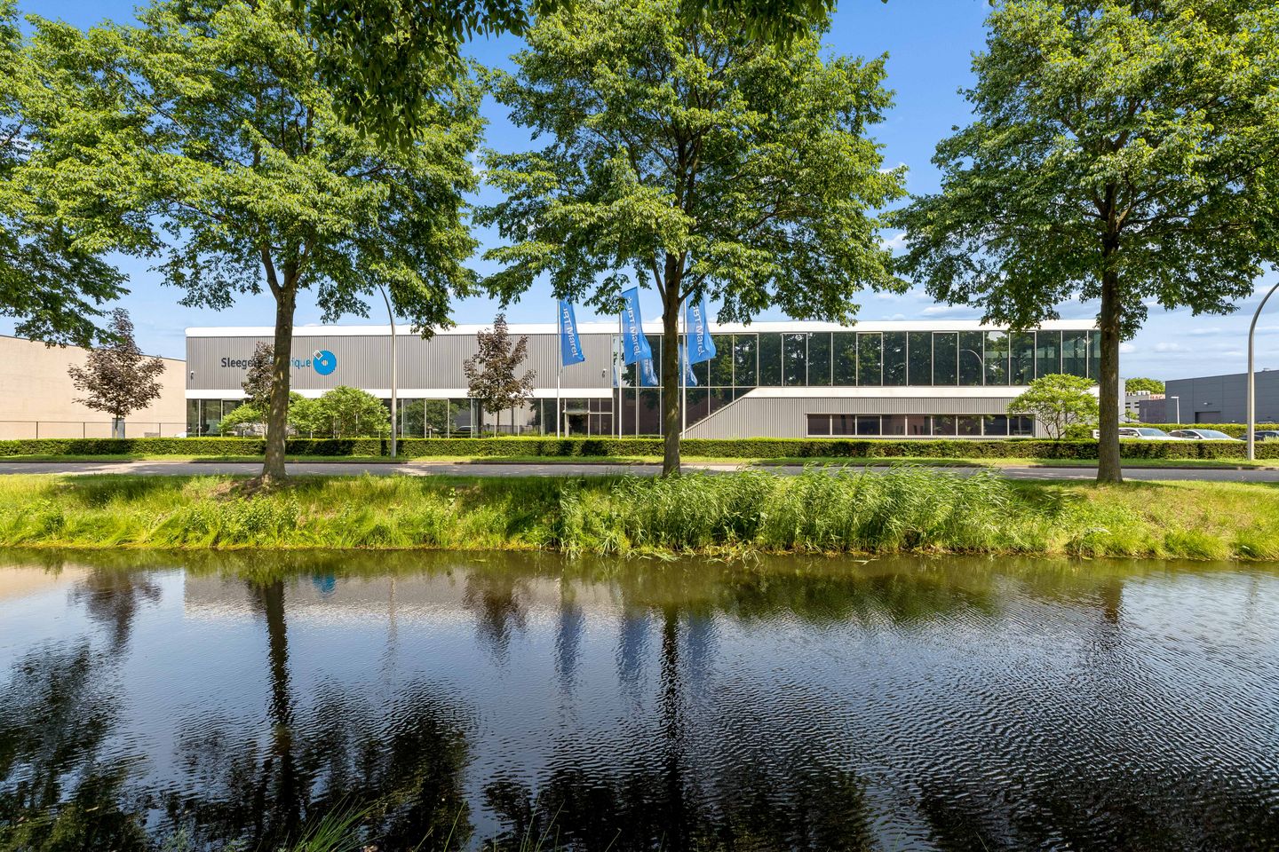 Bekijk foto 1 van Klompenmaker 4