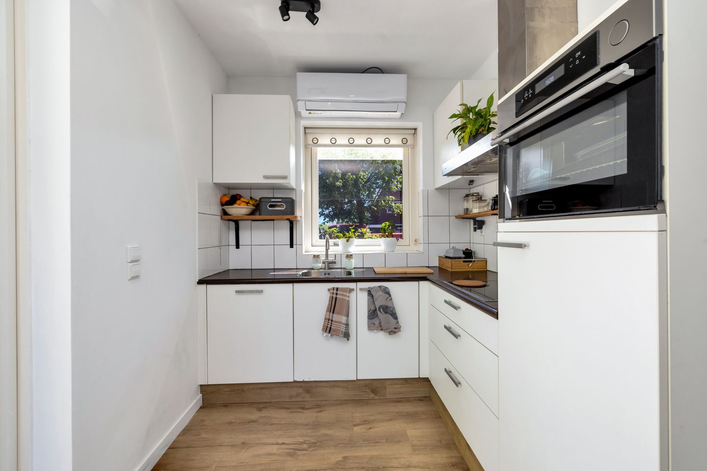 Photo 10 of Johannes Kolfstraat 57