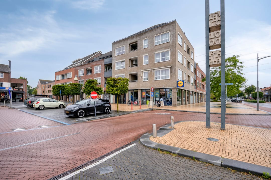 Photo 7 of Wilhelminaplein 69