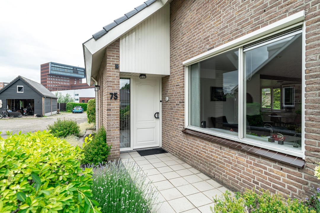 Photo 2 of Veenweg 75