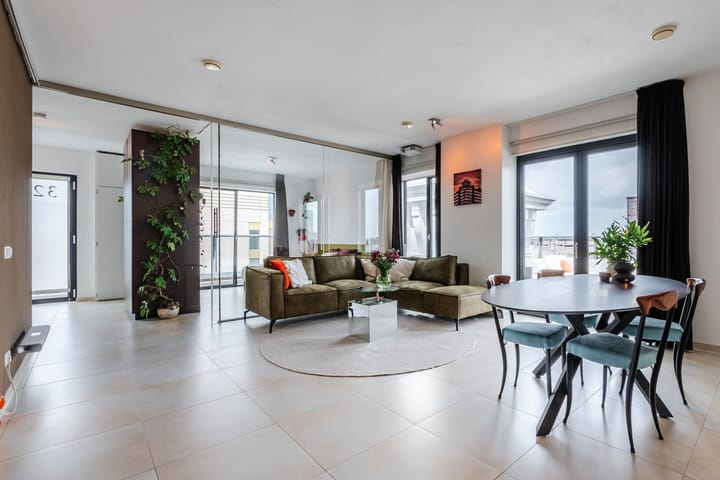 Appartement te koop: Lichttoren 328, Eindhoven